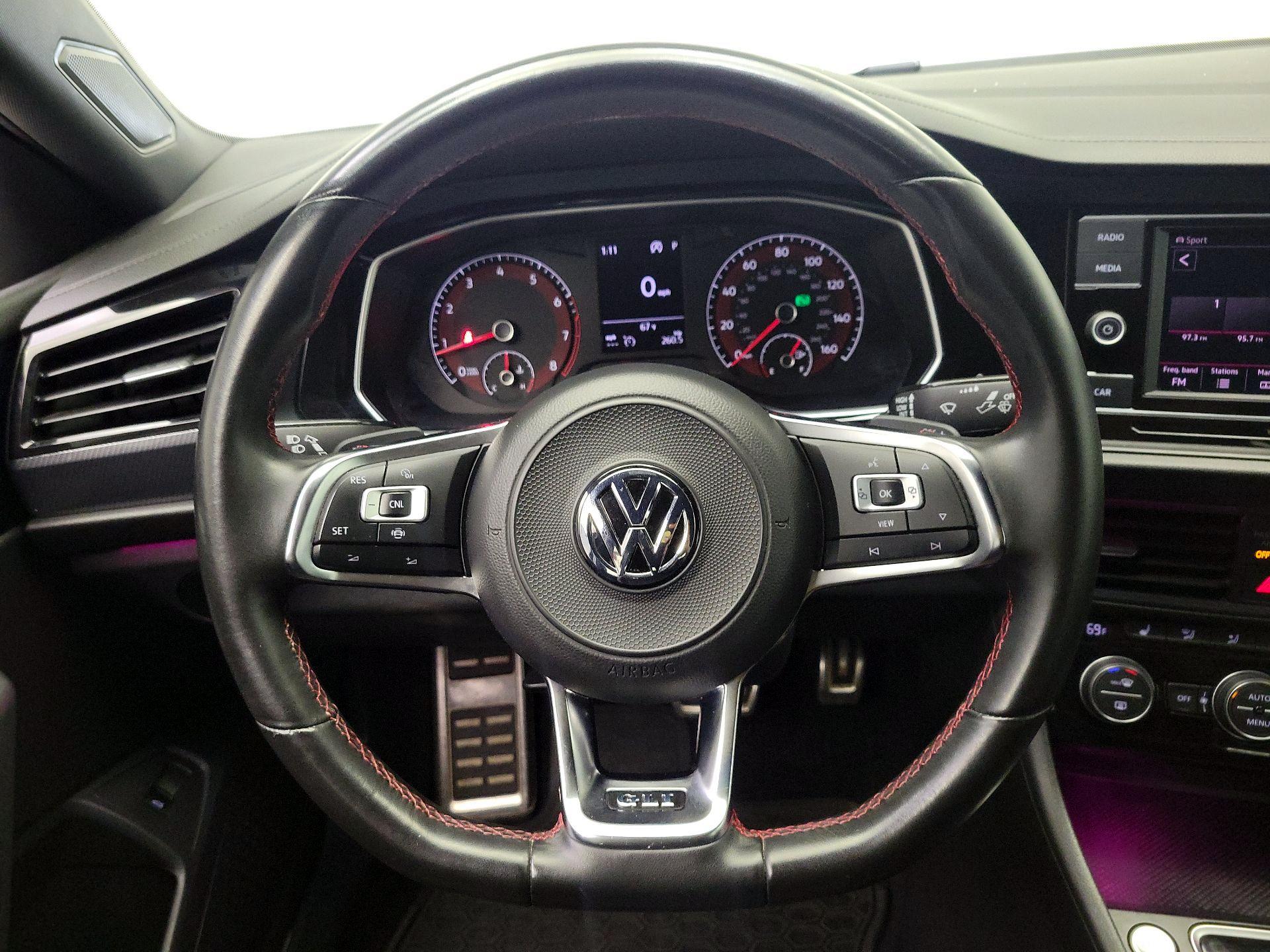 Thumbnail: 2019 Volkswagen Jetta - 10
