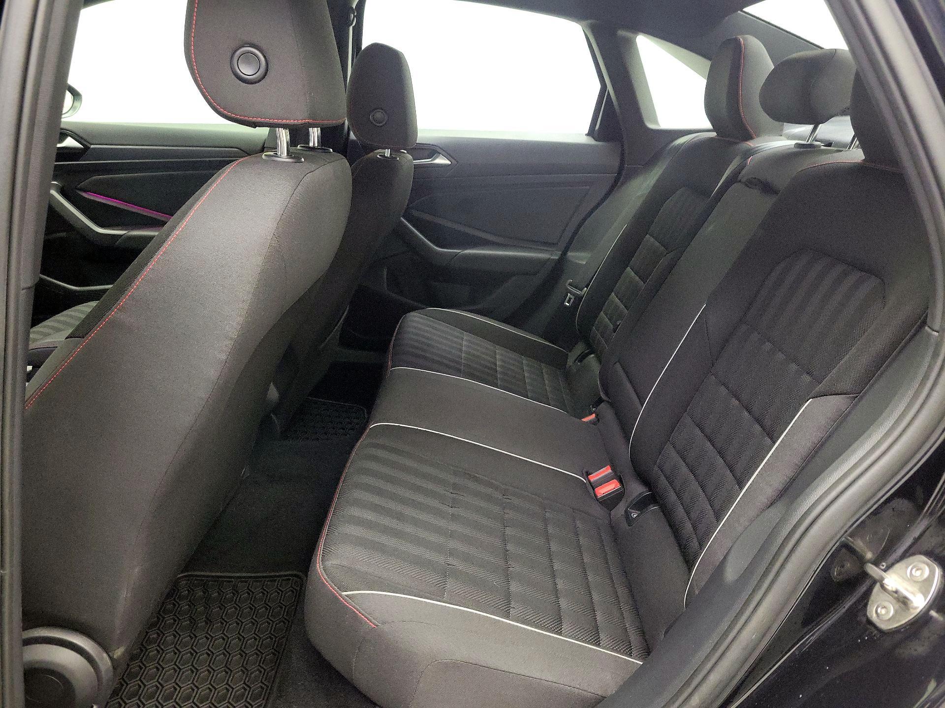Thumbnail: 2019 Volkswagen Jetta - 18