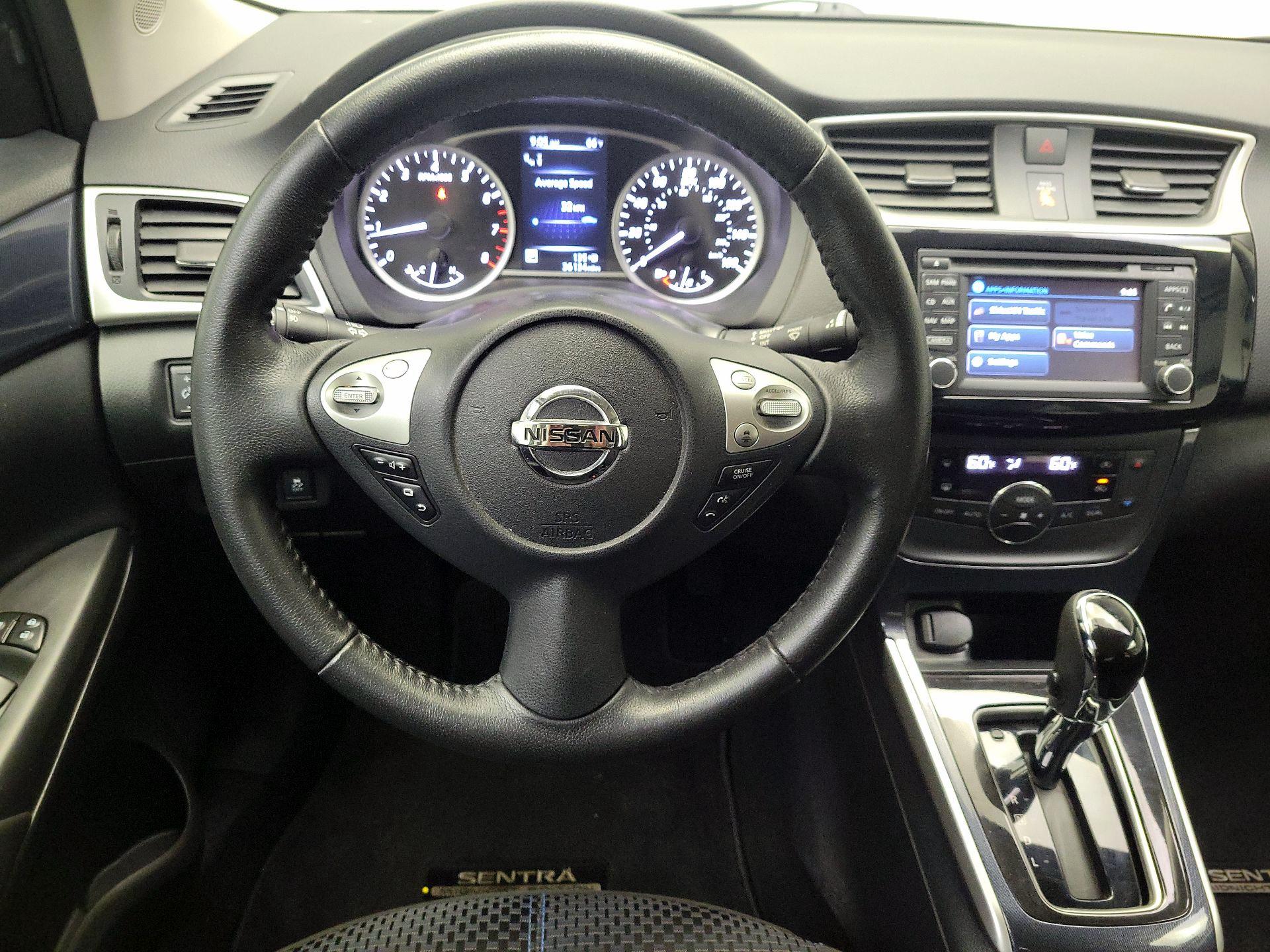 Thumbnail: 2018 Nissan Sentra - 10