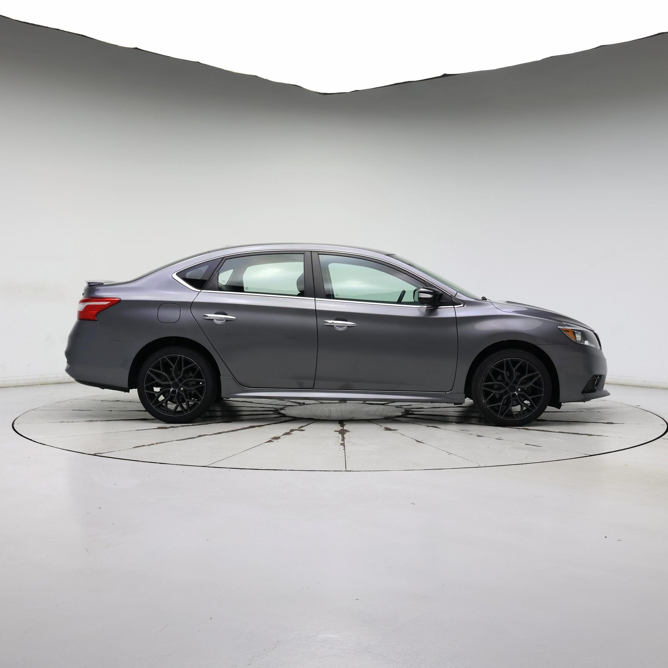 Thumbnail: 2018 Nissan Sentra - 7