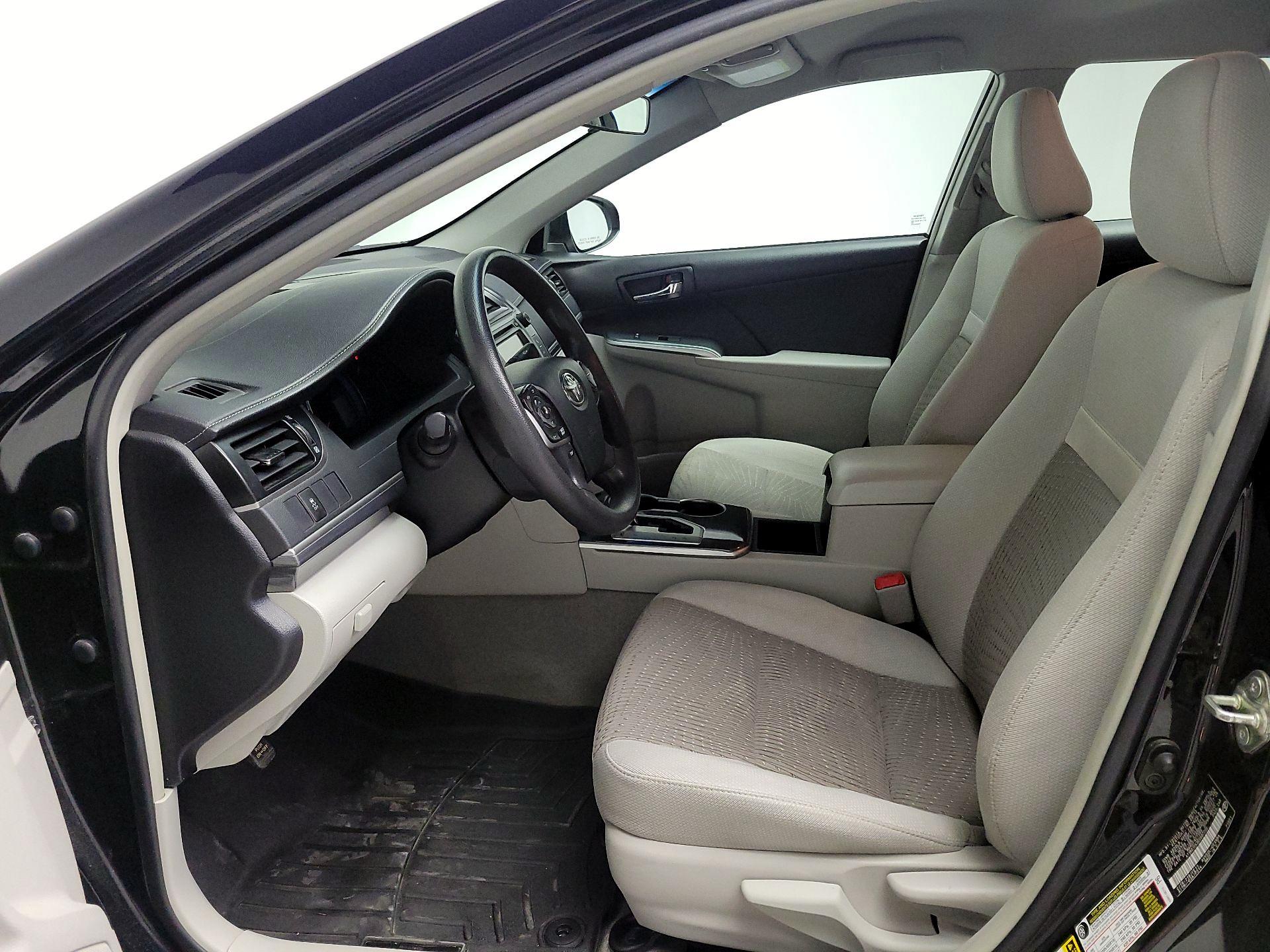 Thumbnail: 2014 Toyota Camry - 11