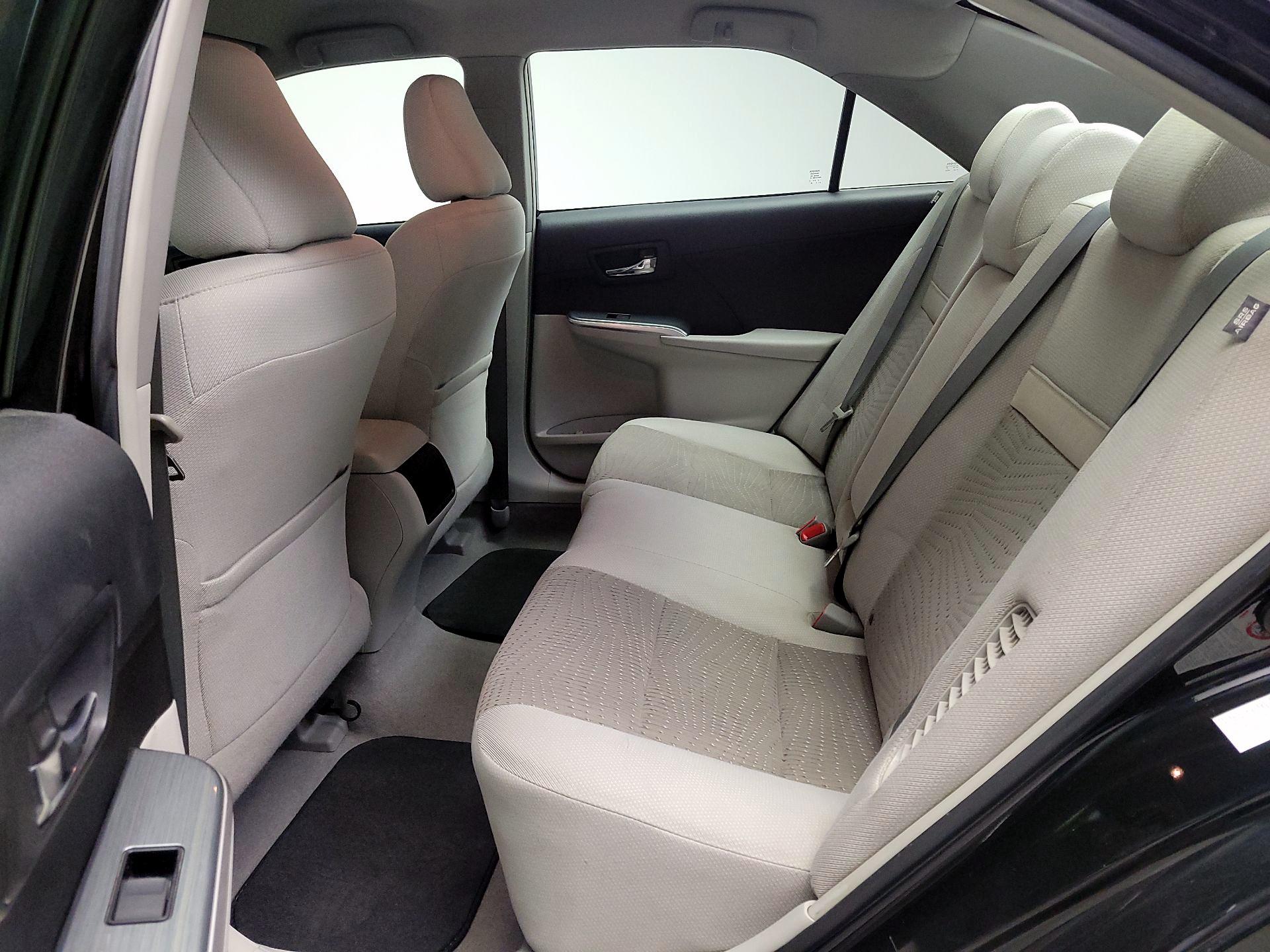 Thumbnail: 2014 Toyota Camry - 18
