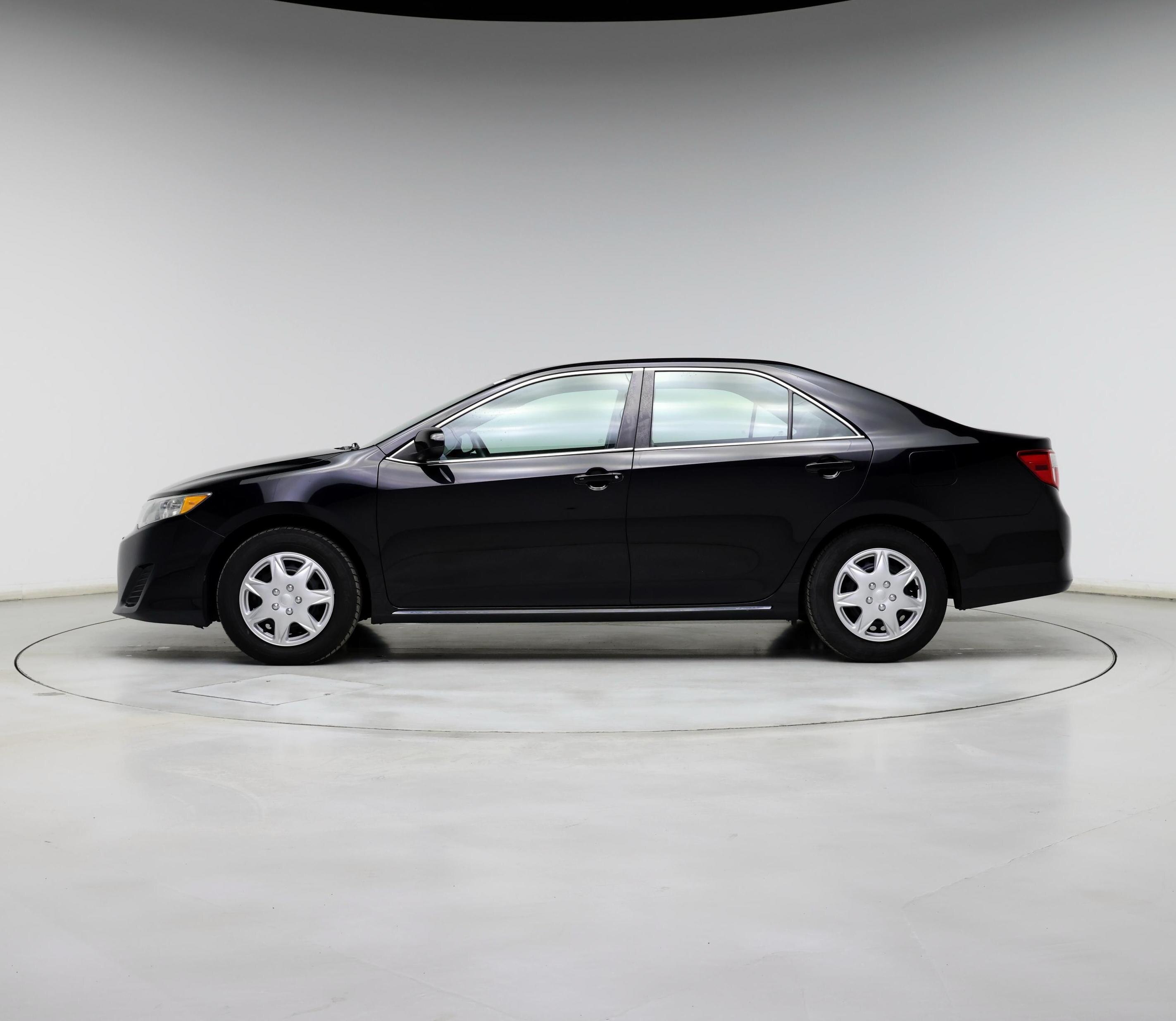 Thumbnail: 2014 Toyota Camry - 3