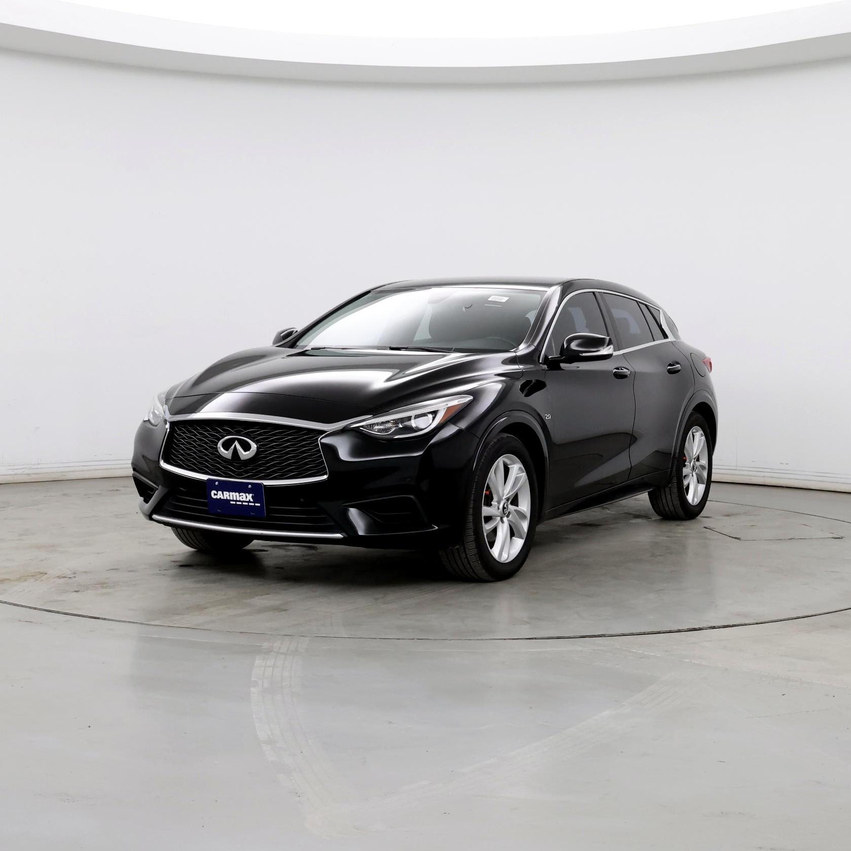 Thumbnail: 2017 INFINITI QX30 - 4