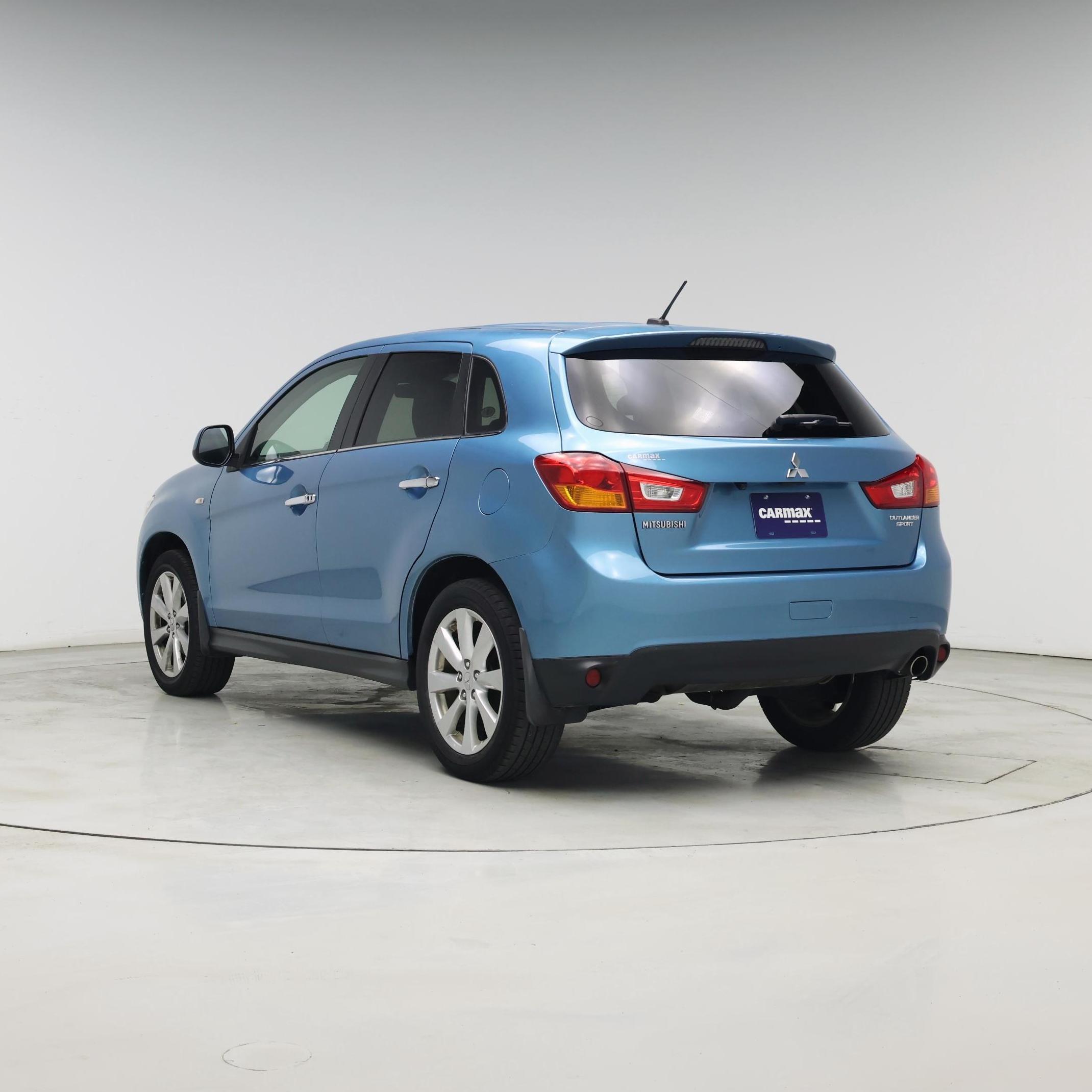 Thumbnail: 2014 Mitsubishi Outlander Sport - 2
