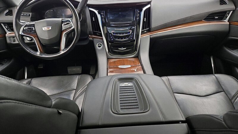 2019 Cadillac Escalade ESV Luxury 9