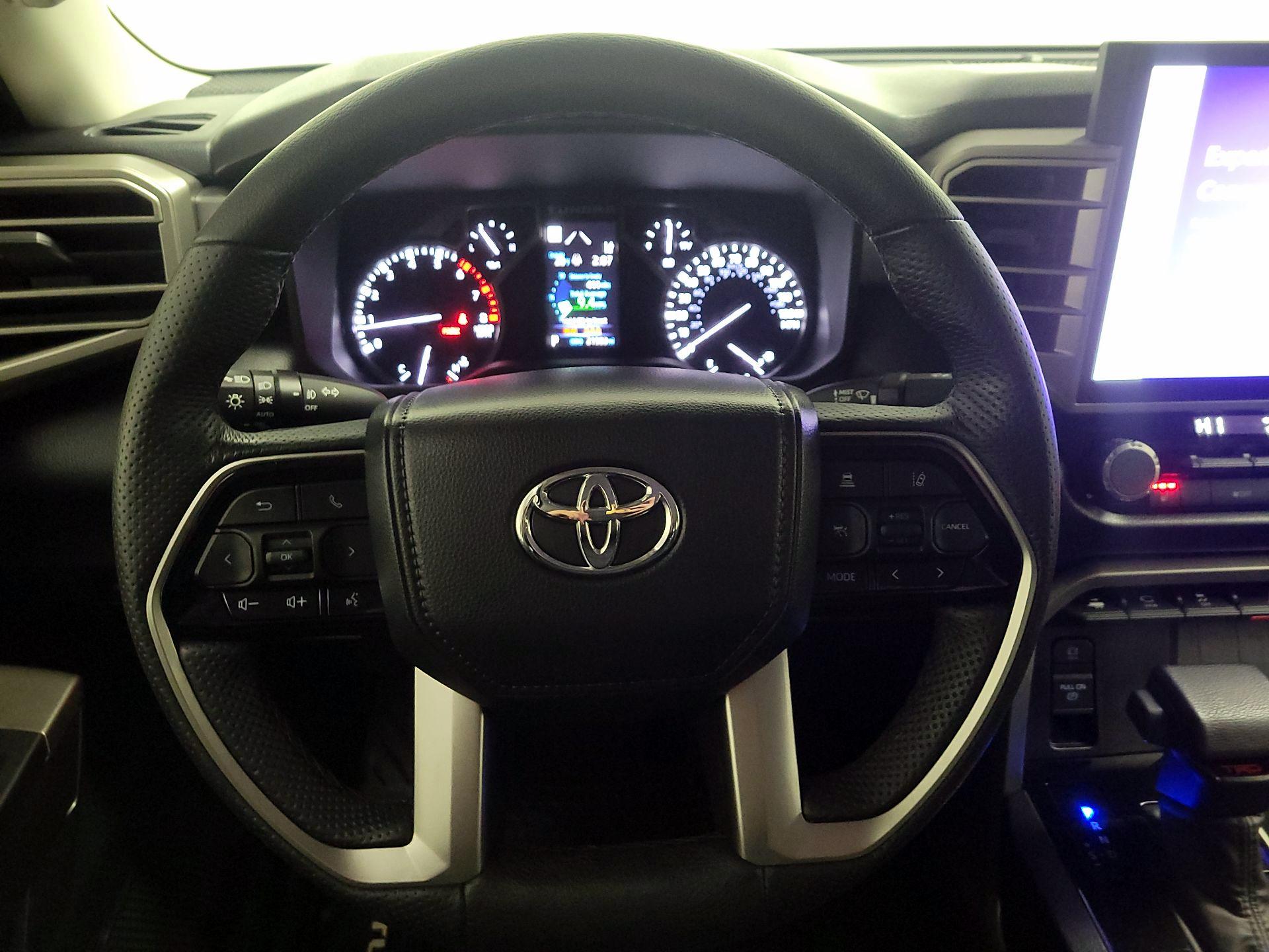 Thumbnail: 2022 Toyota Tundra - 10