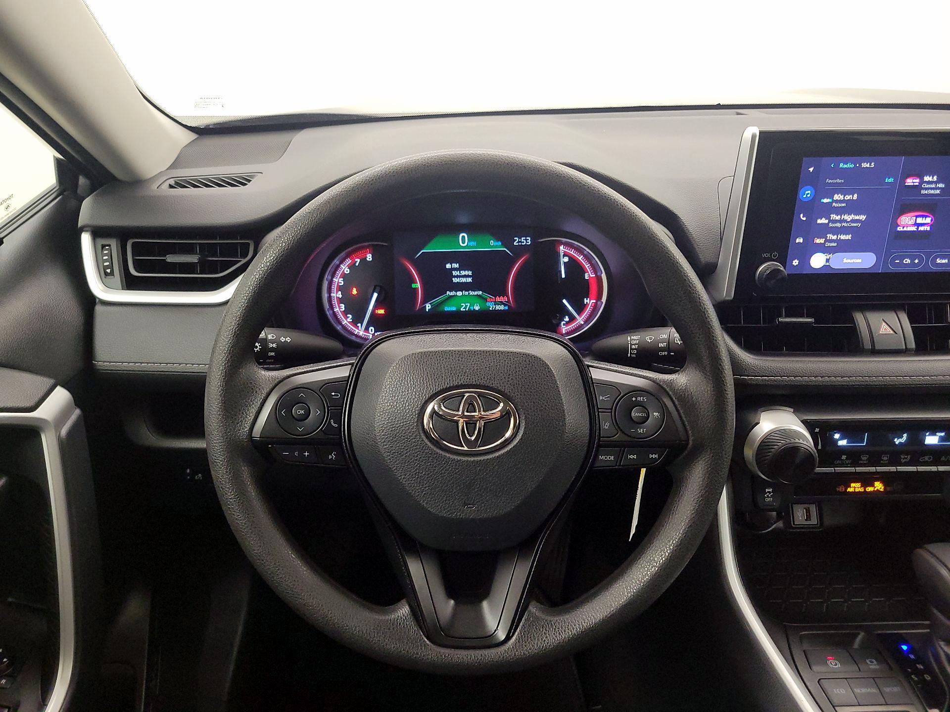 Thumbnail: 2023 Toyota RAV4 - 10