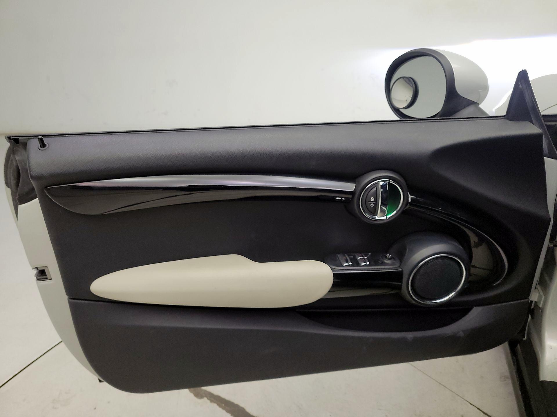 Thumbnail: 2017 MINI Cooper - 12