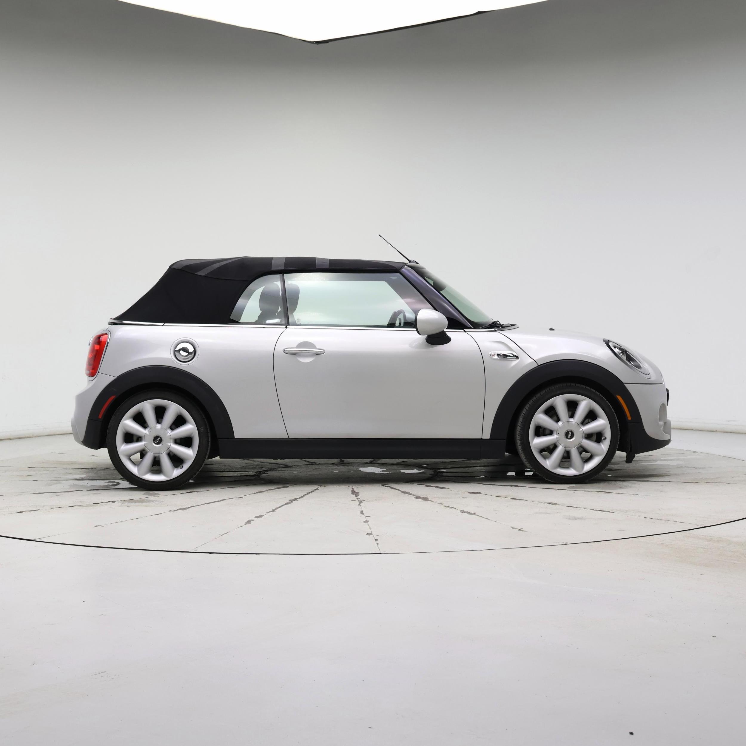 Thumbnail: 2017 MINI Cooper - 7