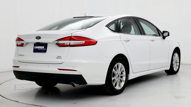 2020 Ford Fusion SE 8