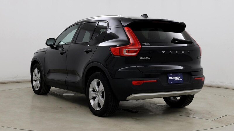 2021 Volvo XC40 T5 Momentum 2