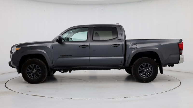 2022 Toyota Tacoma SR5 3