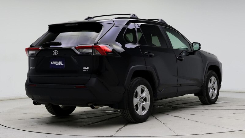 2020 Toyota RAV4 XLE 8