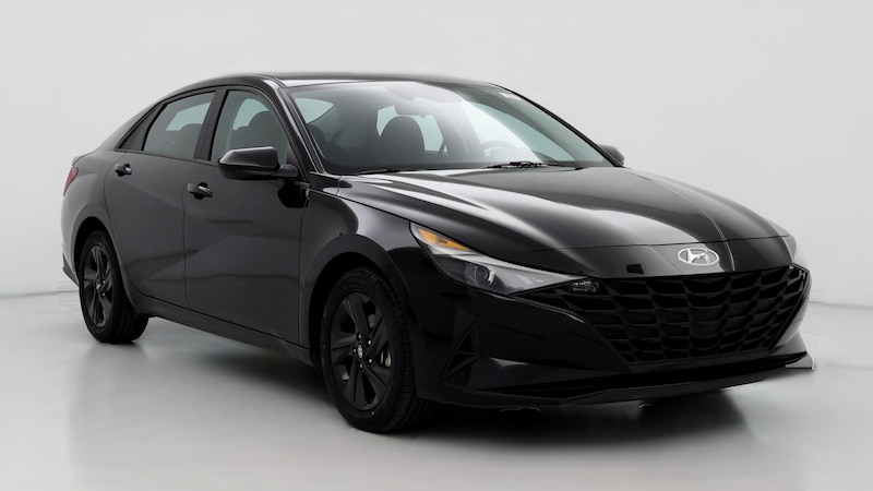 2022 Hyundai Elantra SEL Hero Image