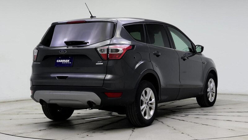 2017 Ford Escape SE 8