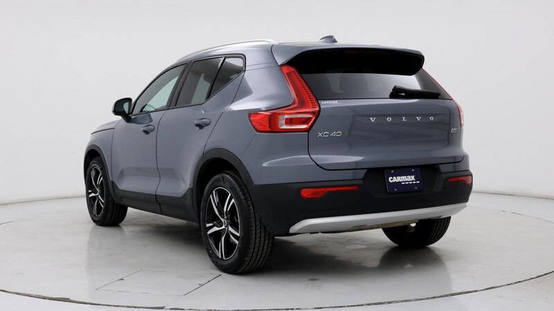 2023 Volvo XC40 B5 Core 2