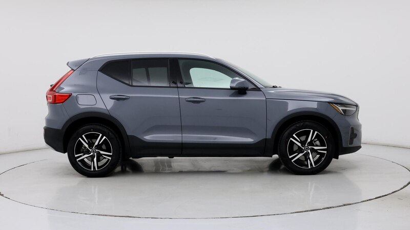 2023 Volvo XC40 B5 Core 7