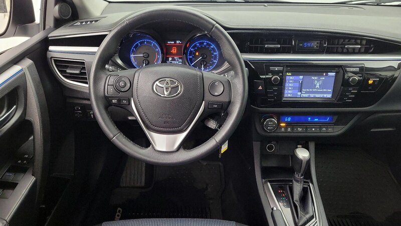 2016 Toyota Corolla S 10