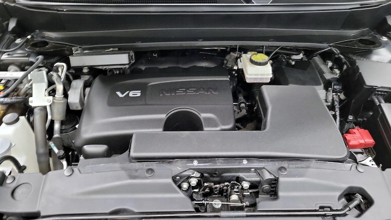 2019 Nissan Pathfinder SL 23