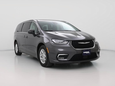 2023 Chrysler Pacifica Touring L -
                Wichita, KS