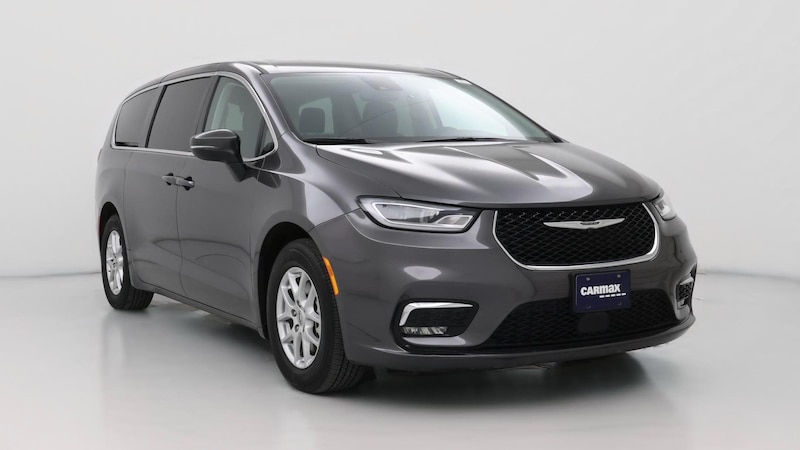 2023 Chrysler Pacifica Touring L Hero Image