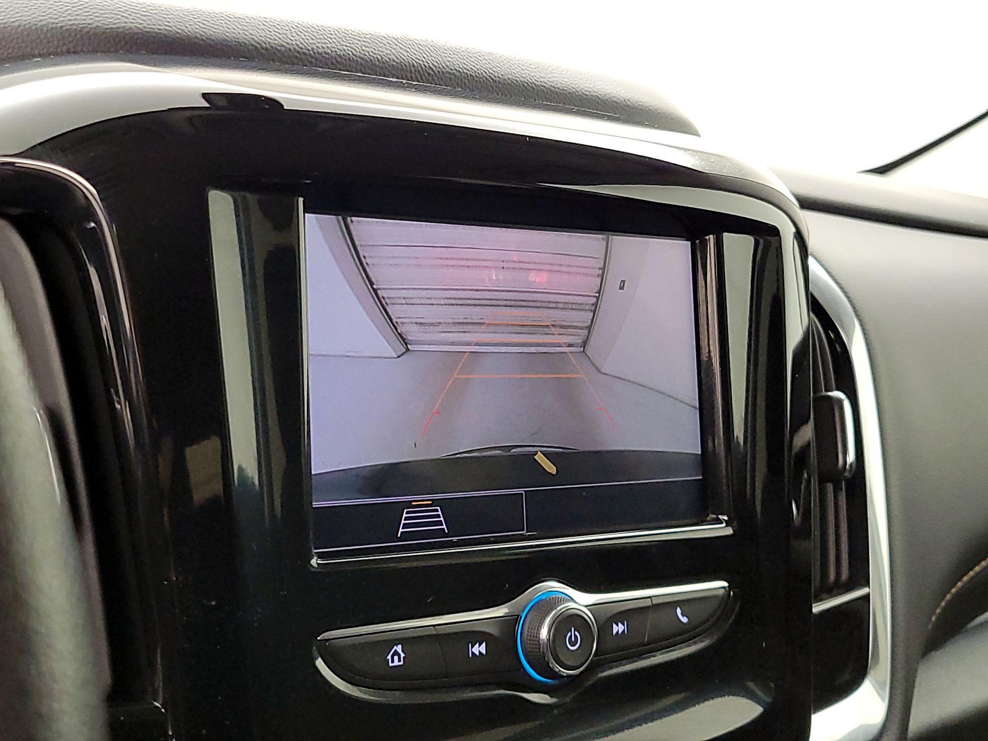 Thumbnail: 2021 Chevrolet Traverse - 14