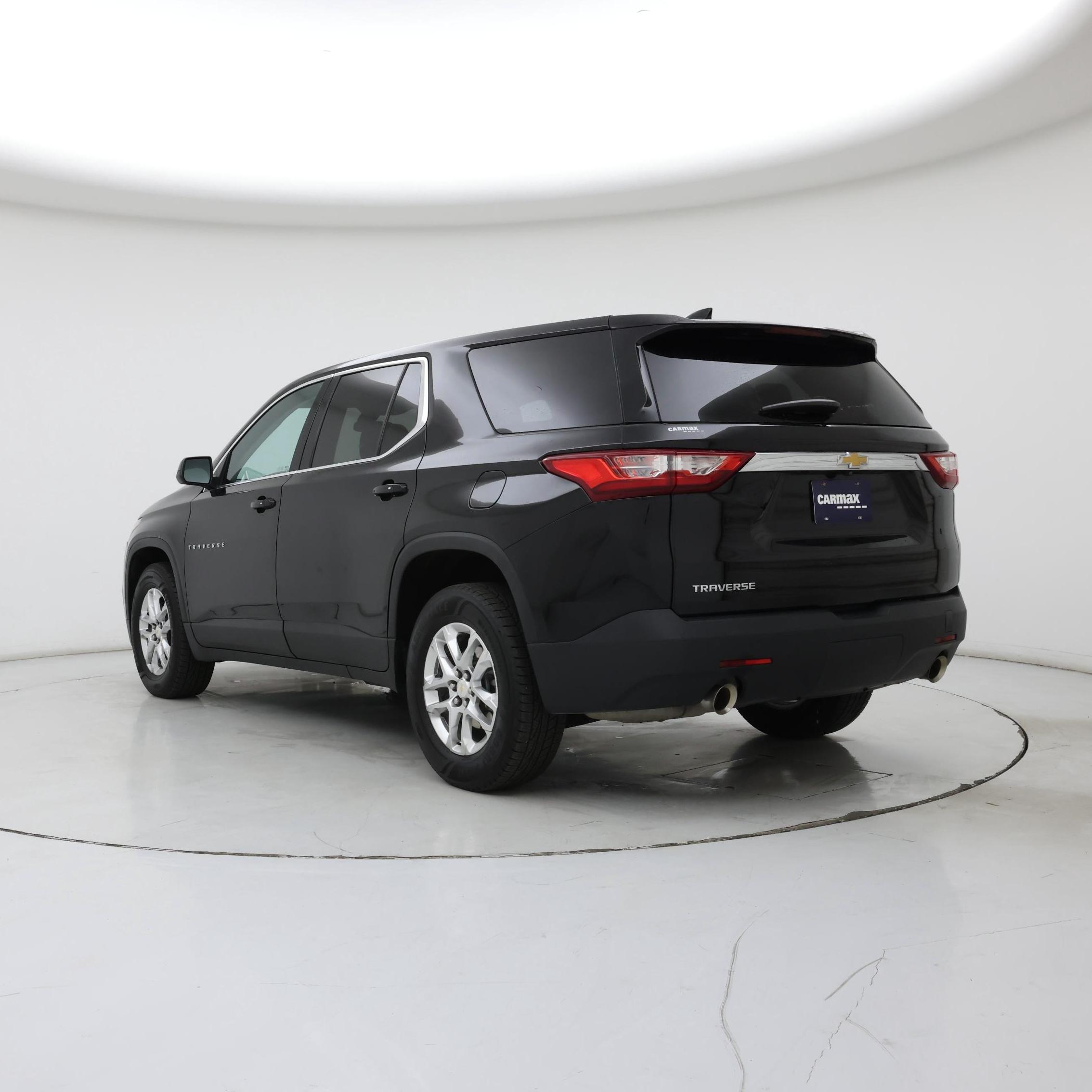 Thumbnail: 2021 Chevrolet Traverse - 2