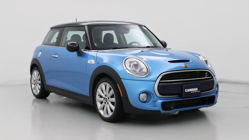 2015 MINI Cooper Hardtop S Hero Image