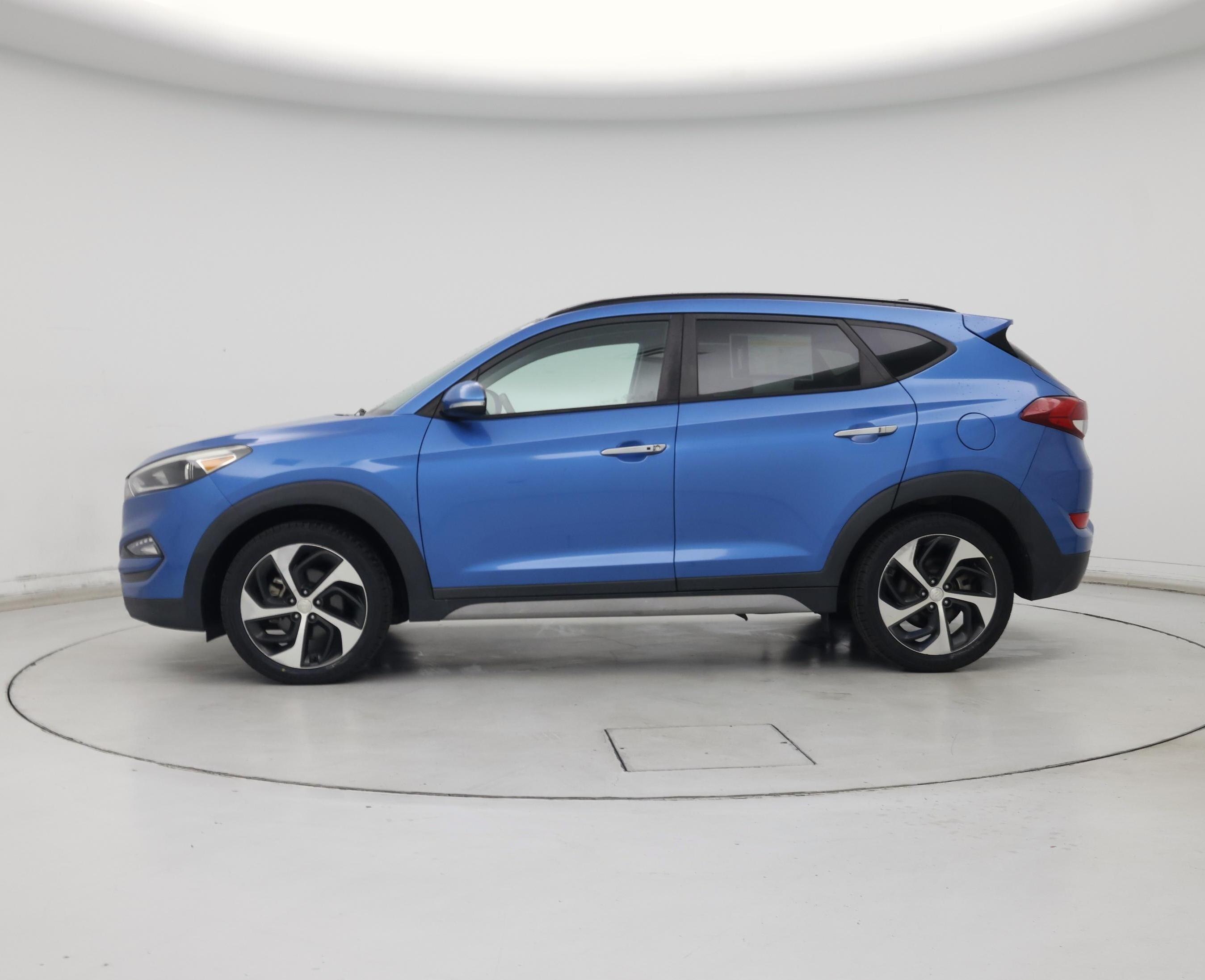 Thumbnail: 2018 Hyundai Tucson - 3