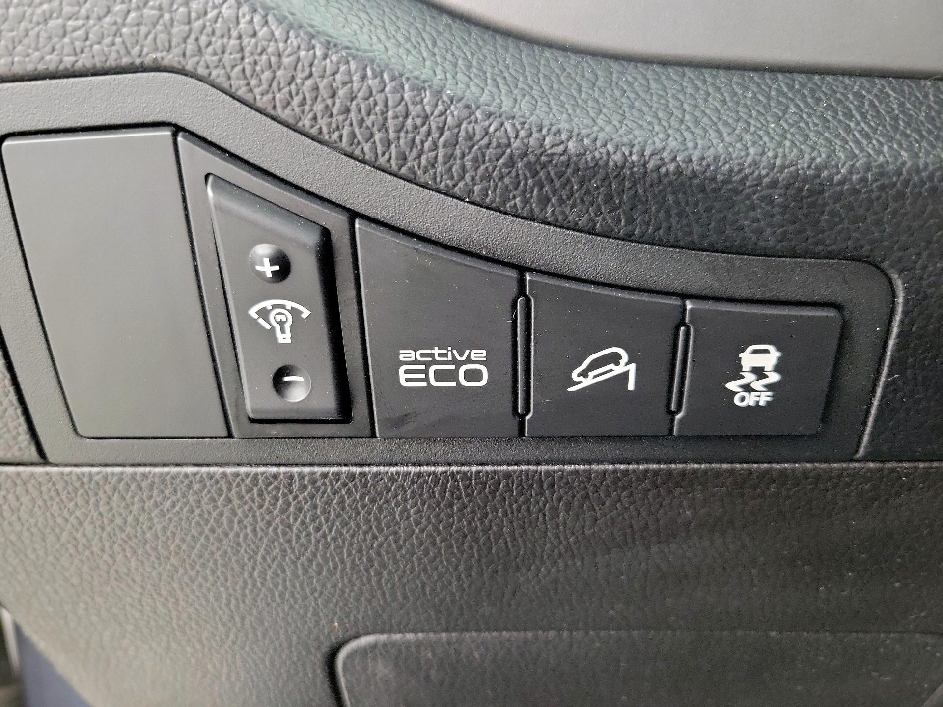 Thumbnail: 2014 Kia Sportage - 13