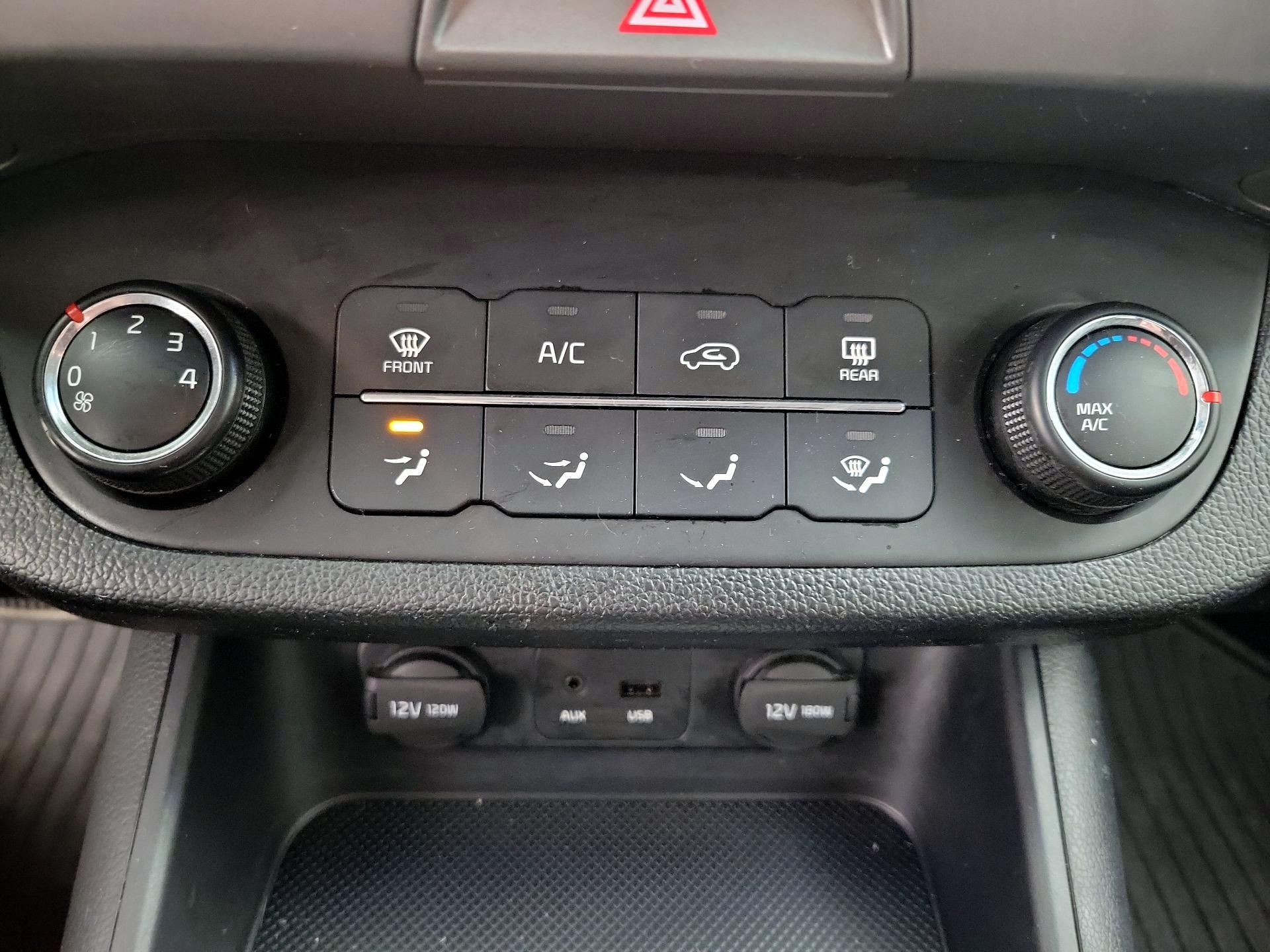 Thumbnail: 2014 Kia Sportage - 15