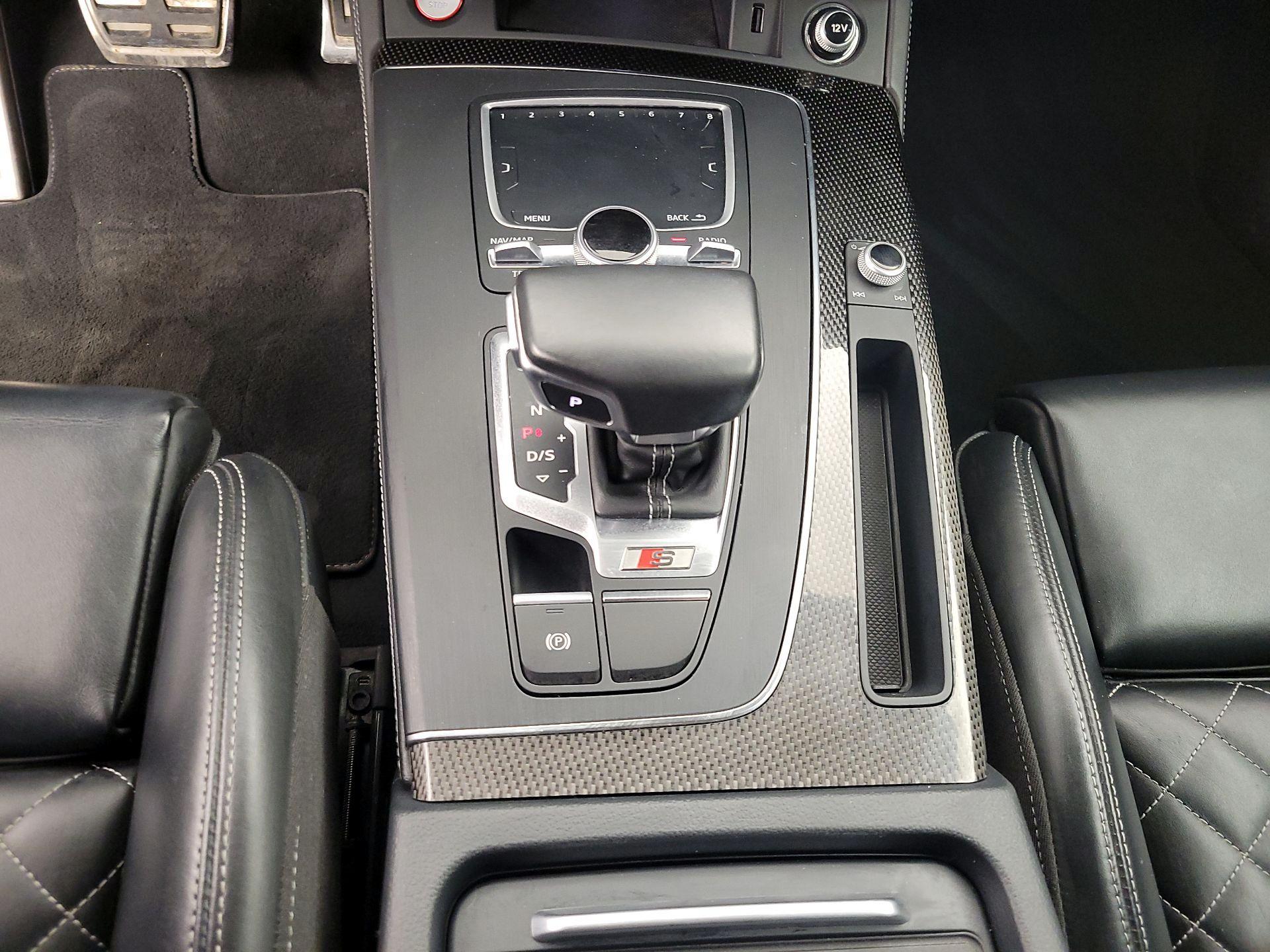 Thumbnail: 2019 Audi SQ5 - 18