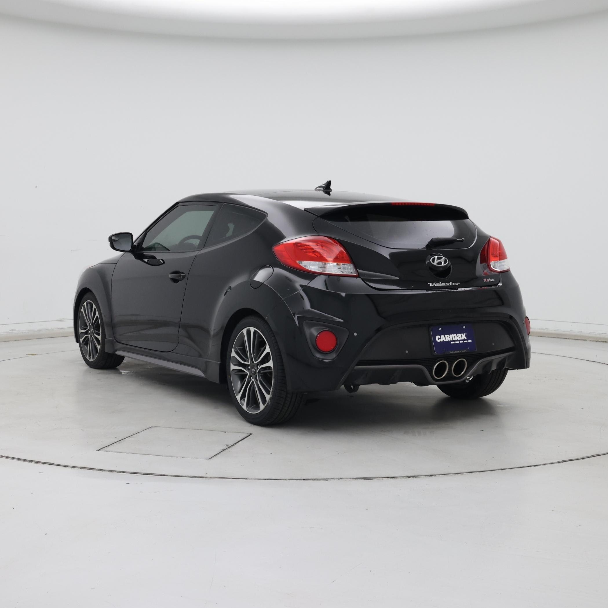 Thumbnail: 2016 Hyundai Veloster - 2