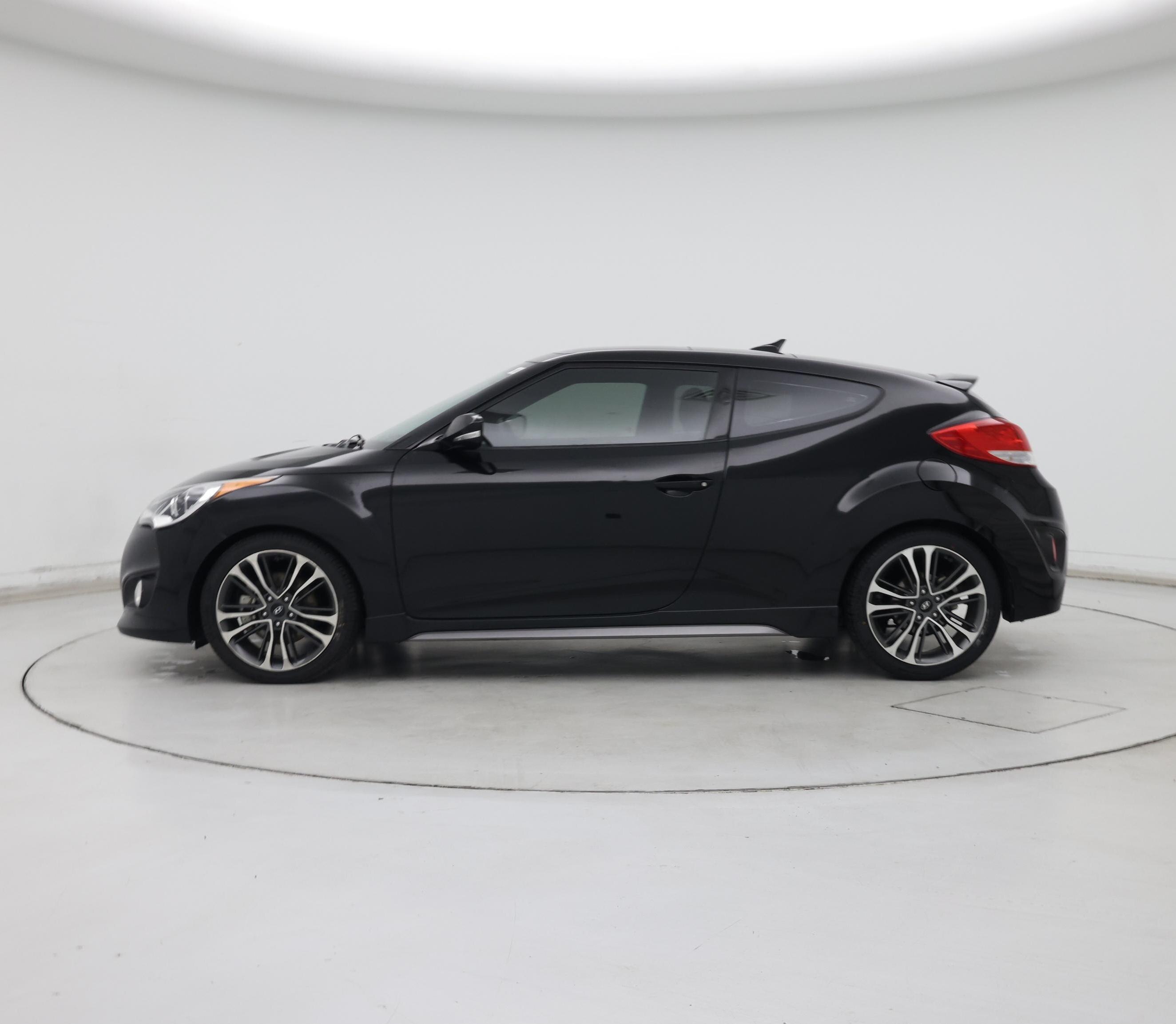 Thumbnail: 2016 Hyundai Veloster - 3