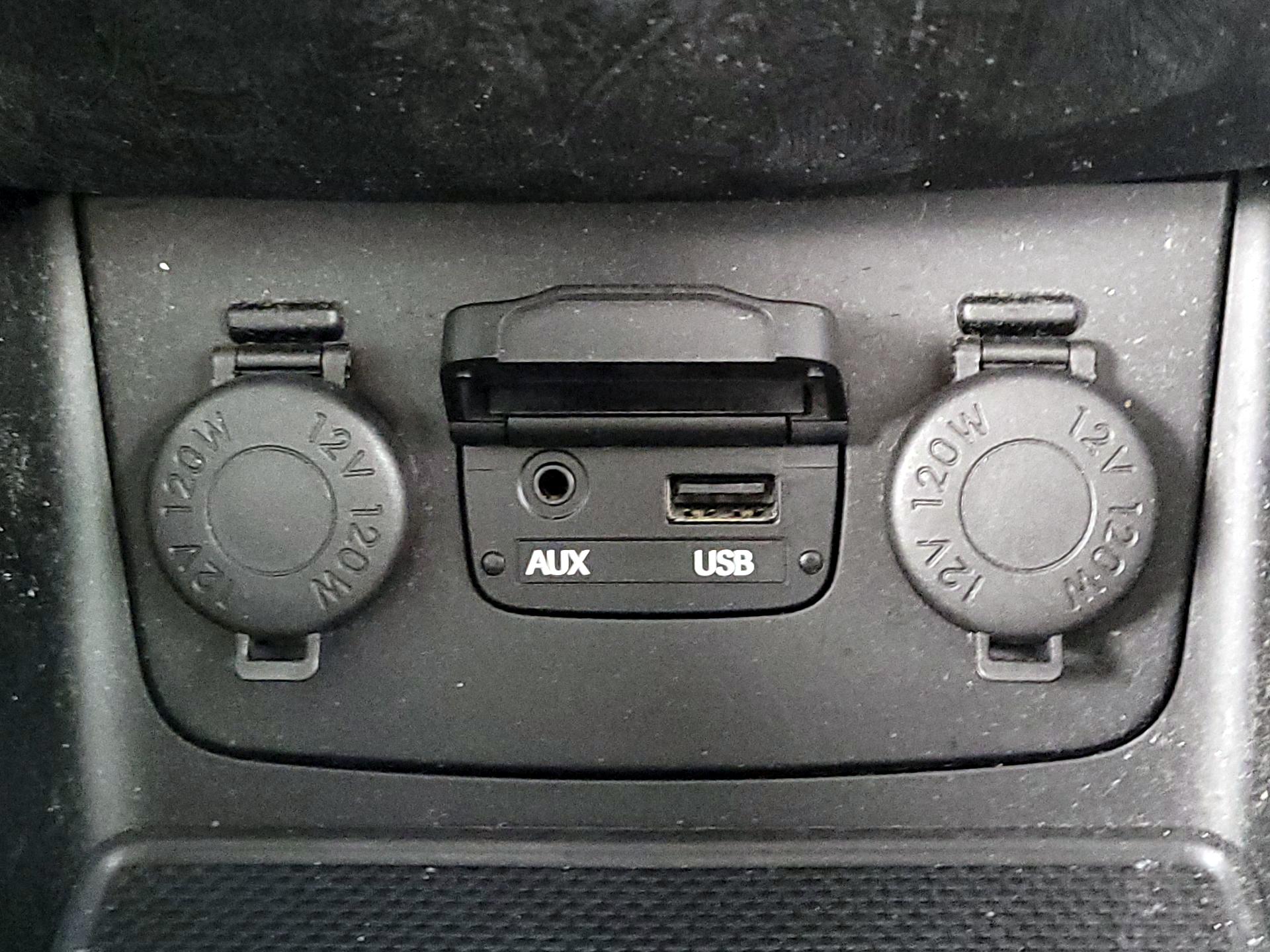 Thumbnail: 2014 Hyundai Sonata - 18