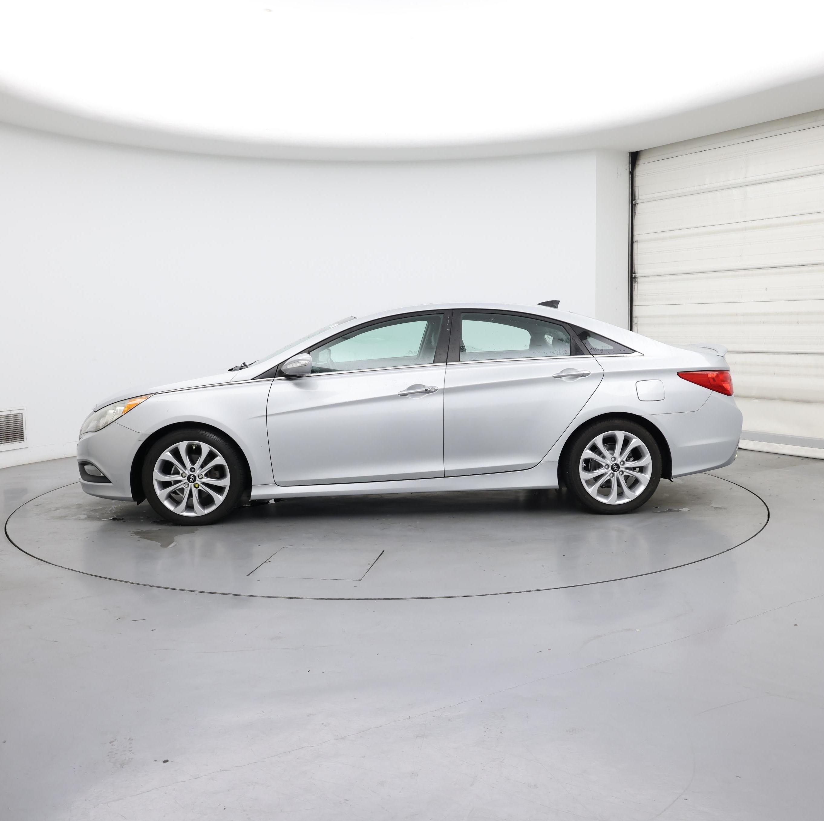 Thumbnail: 2014 Hyundai Sonata - 3