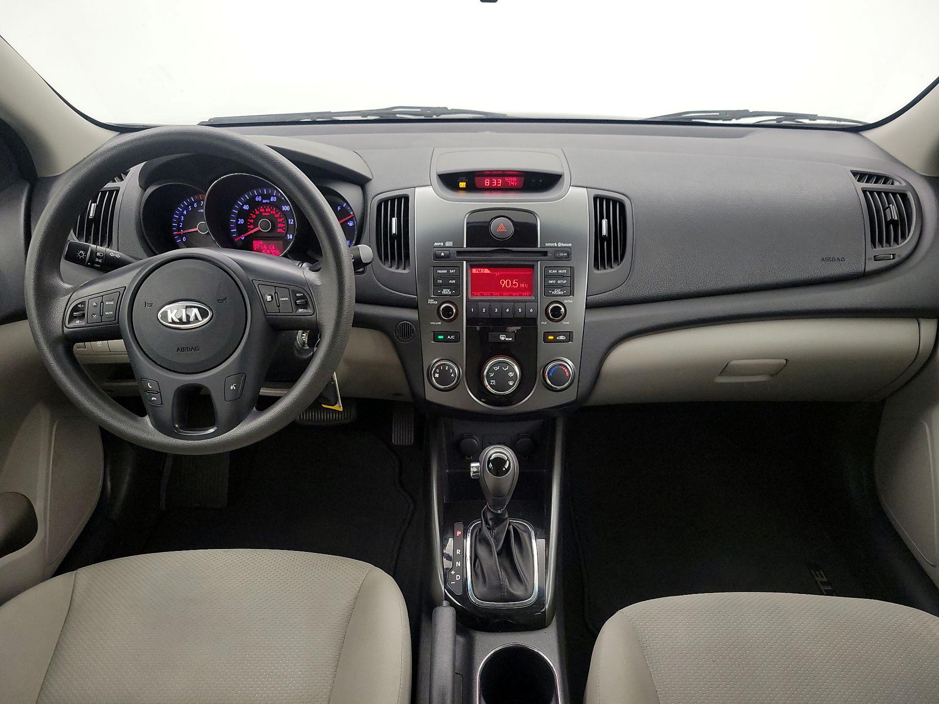 Thumbnail: 2013 Kia Forte - 9