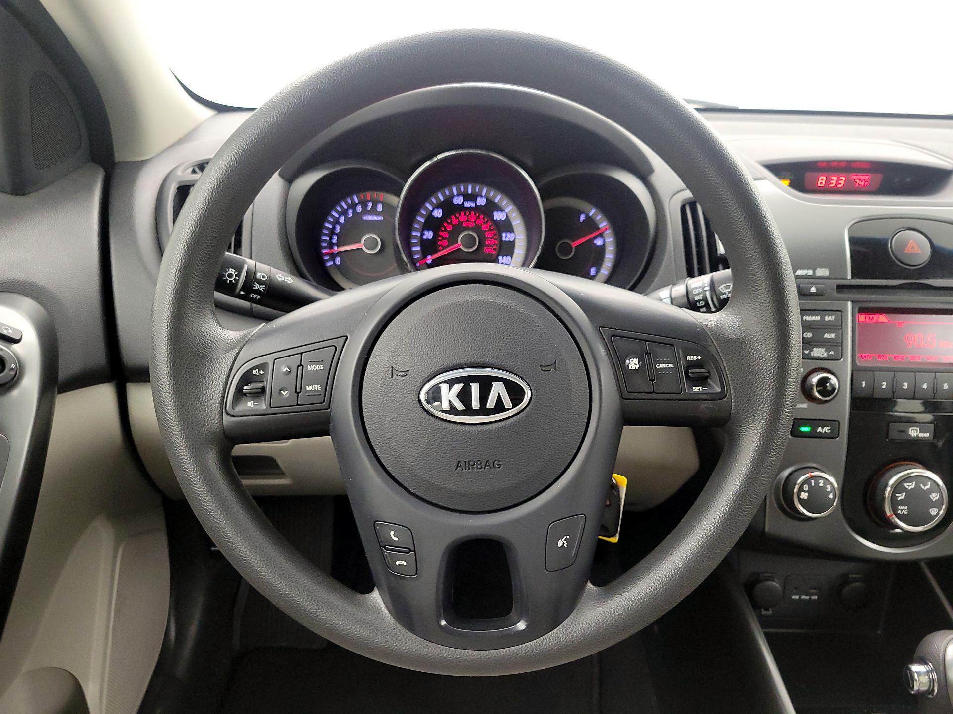 Thumbnail: 2013 Kia Forte - 10