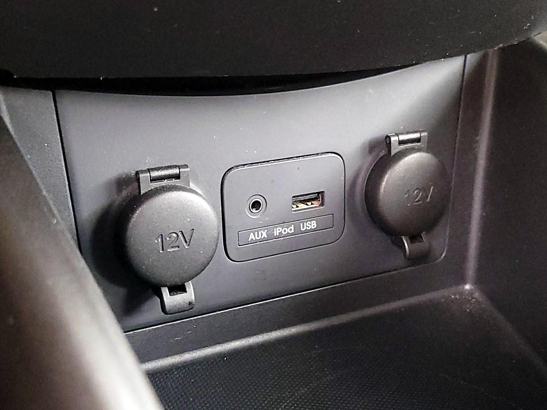 Thumbnail: 2013 Kia Forte - 17