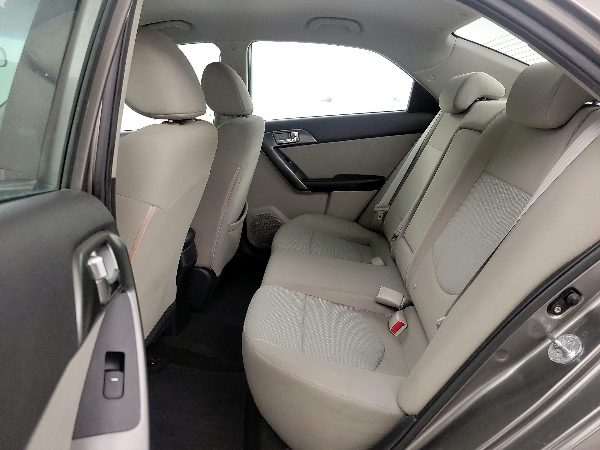 Thumbnail: 2013 Kia Forte - 18