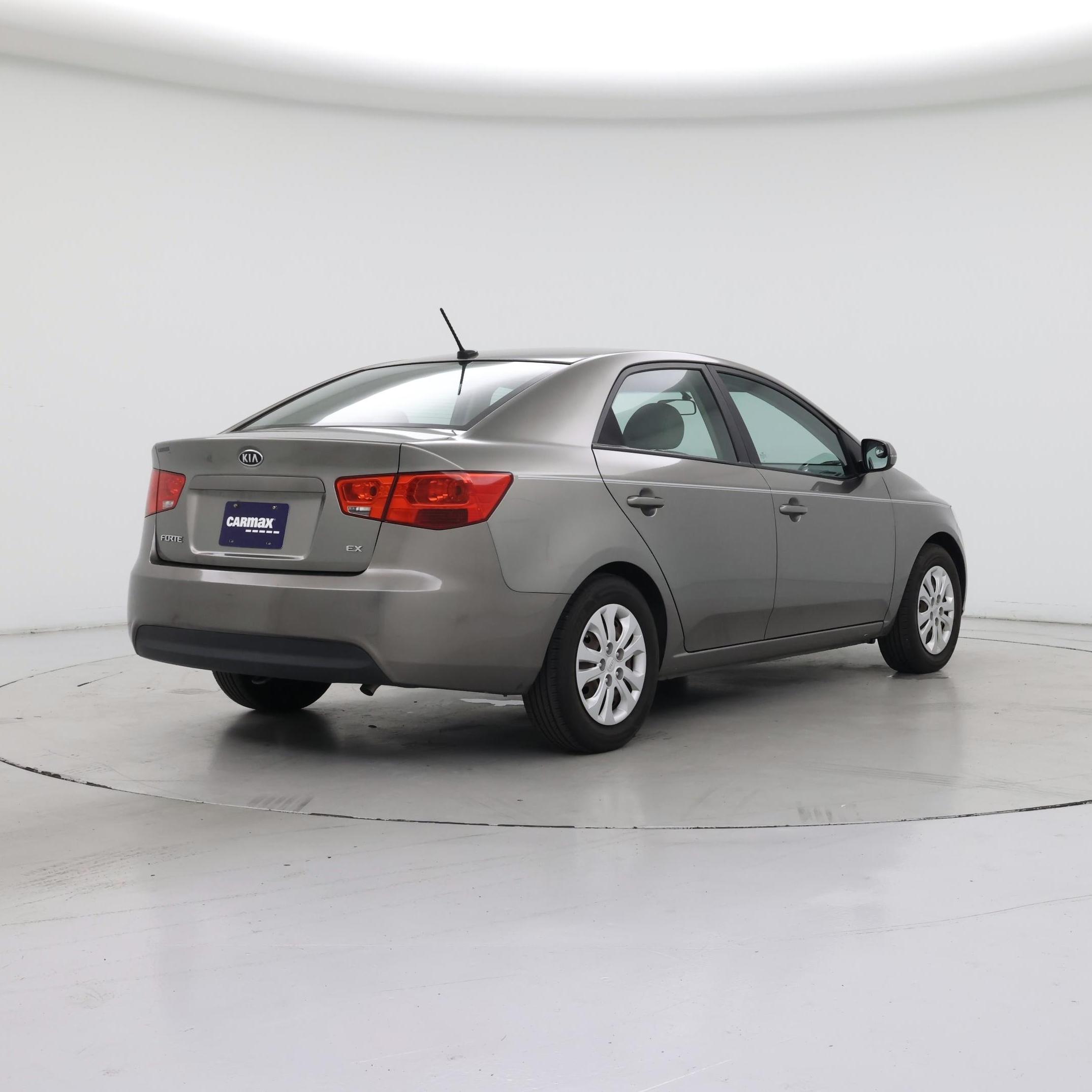 Thumbnail: 2013 Kia Forte - 8