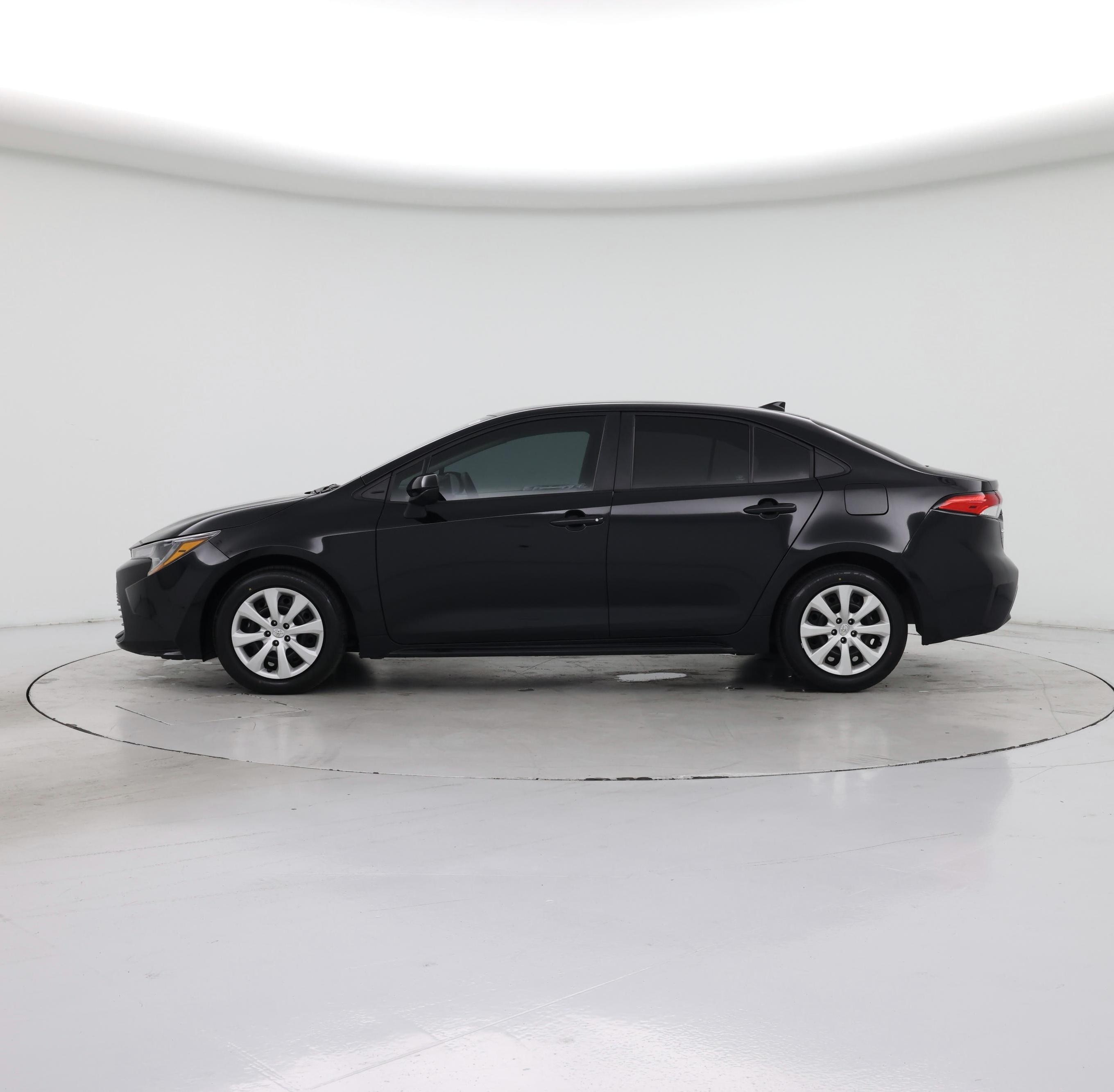 Thumbnail: 2024 Toyota Corolla - 3