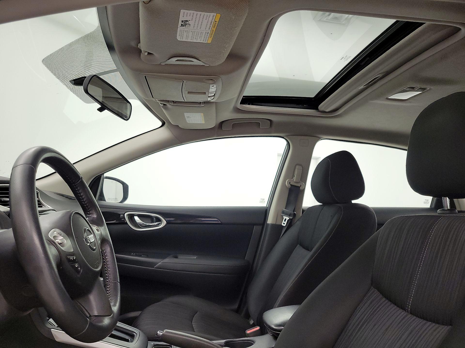 Thumbnail: 2017 Nissan Sentra - 11