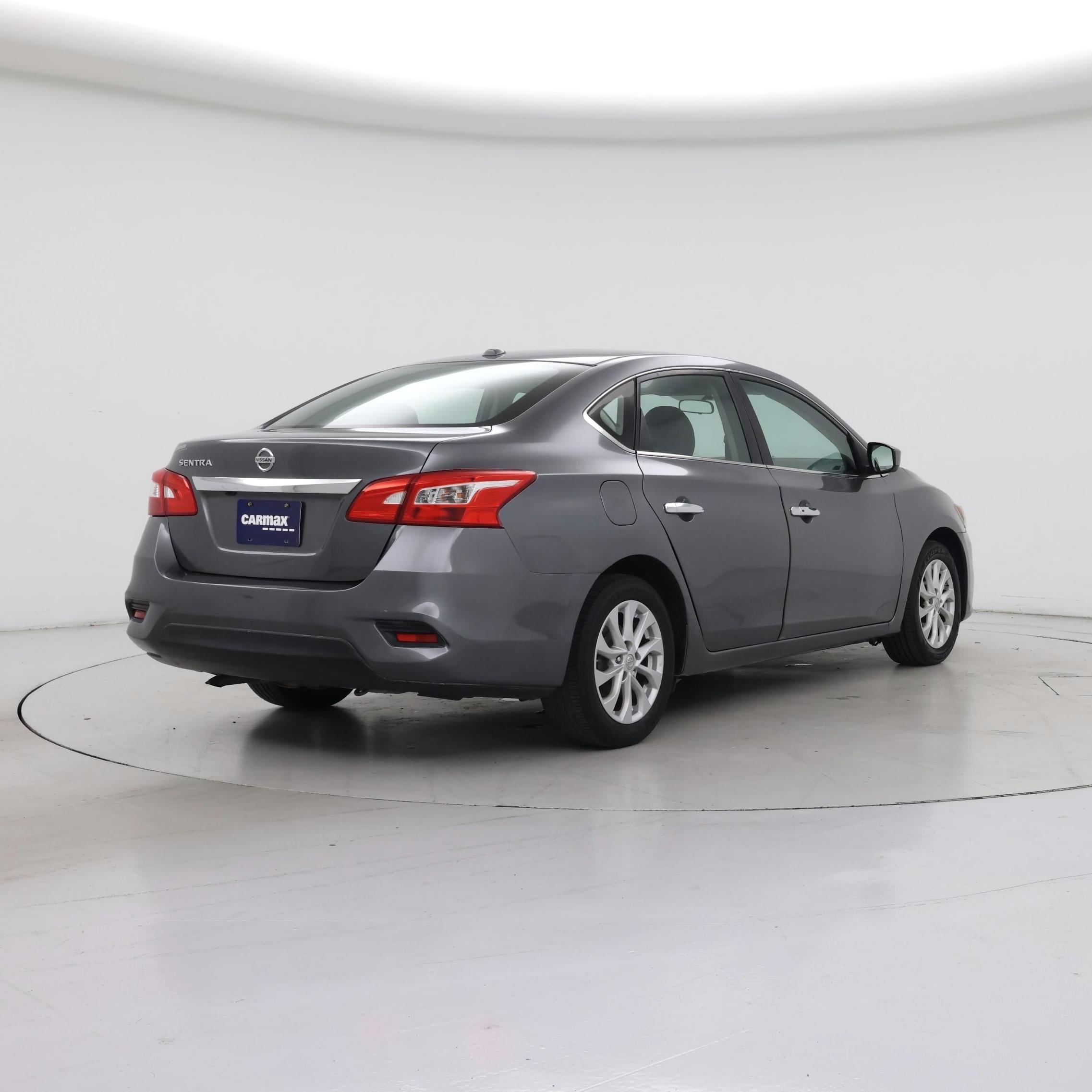 Thumbnail: 2017 Nissan Sentra - 8