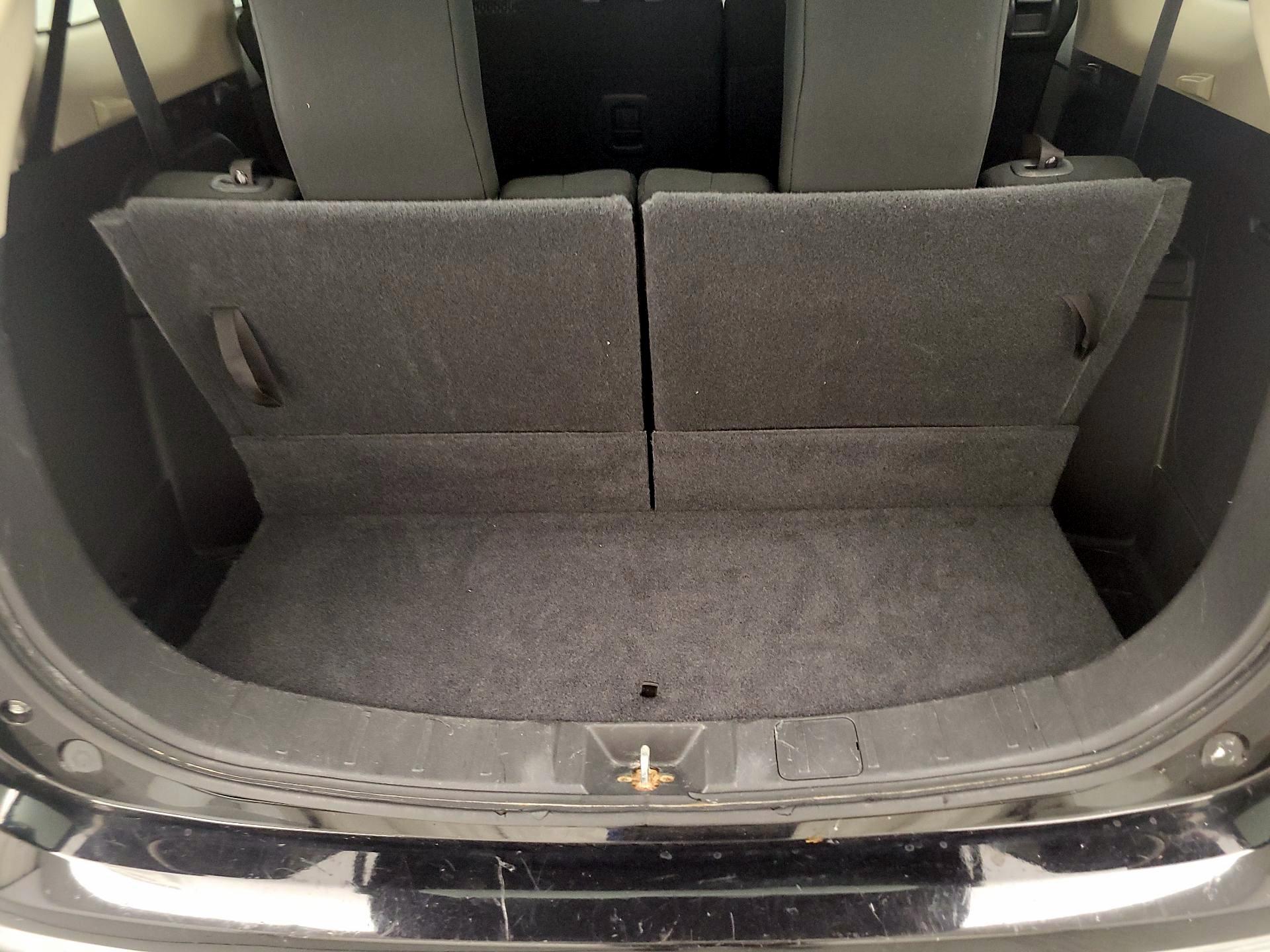 Thumbnail: 2016 Mitsubishi Outlander - 19