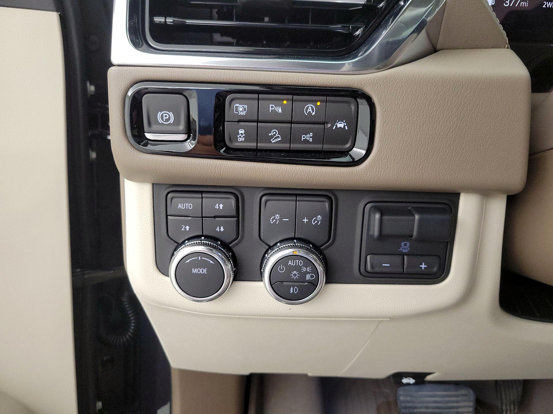 Thumbnail: 2025 GMC Yukon XL - 13