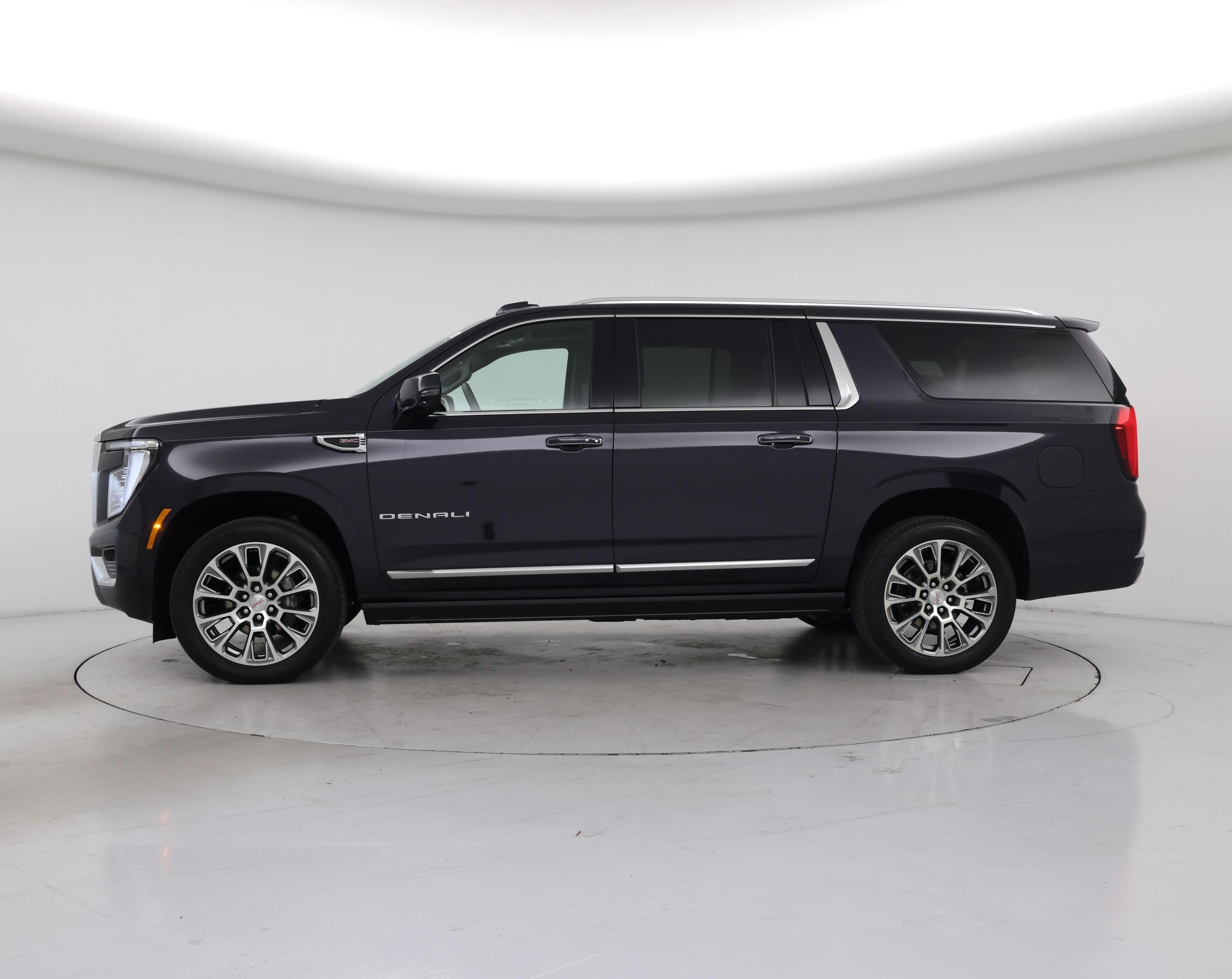 Thumbnail: 2025 GMC Yukon XL - 3