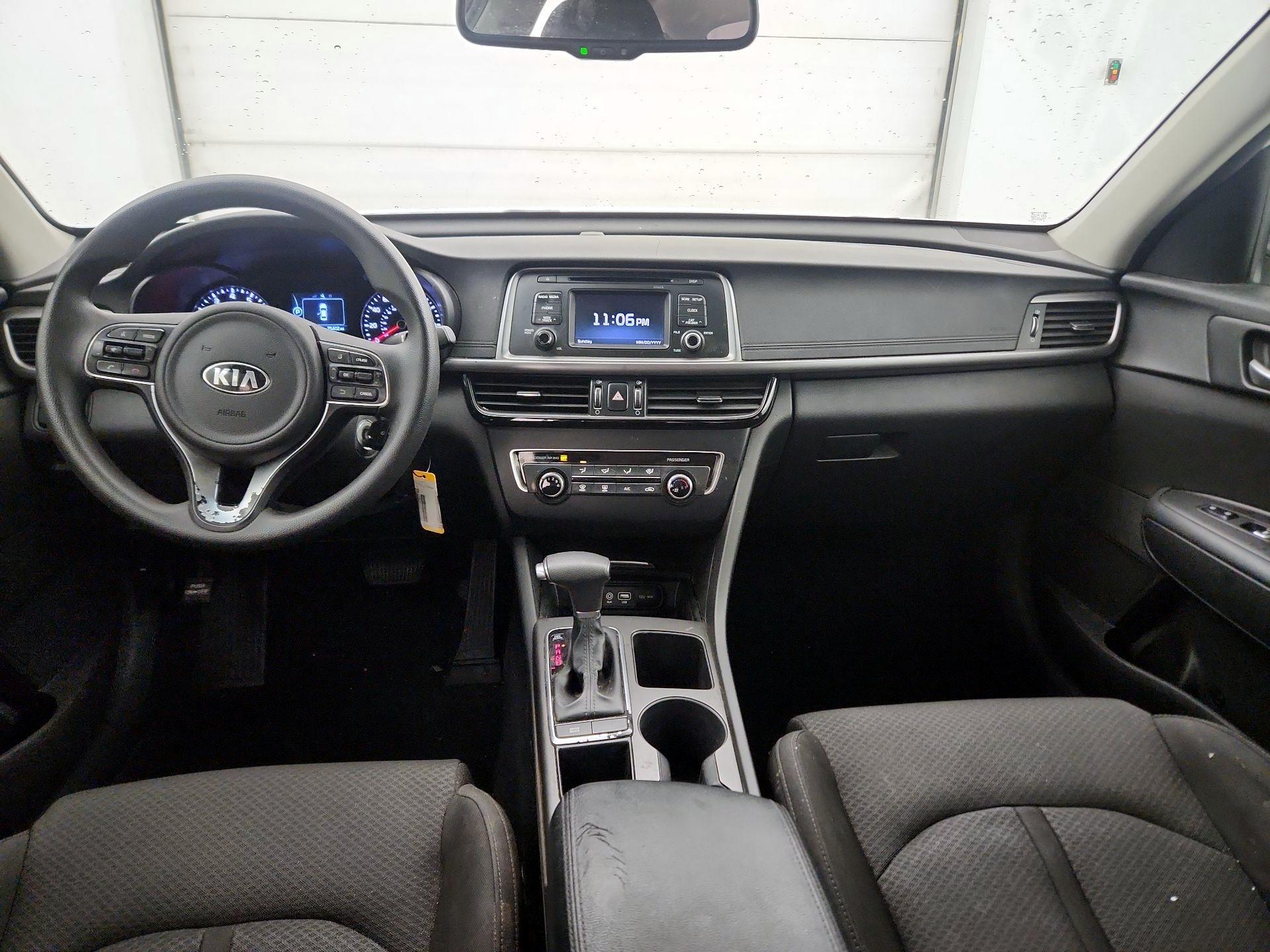 Thumbnail: 2016 Kia Optima - 9
