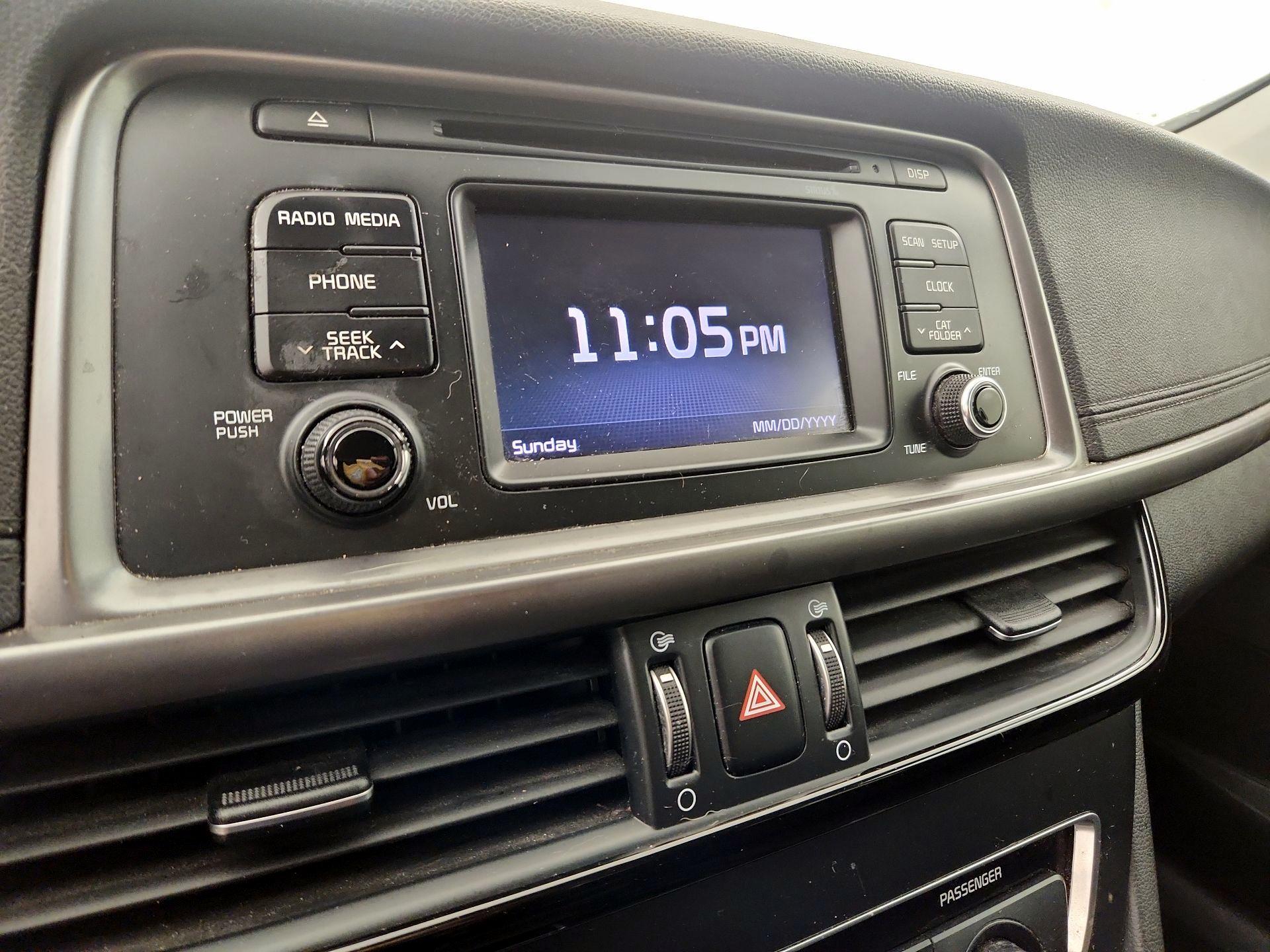 Thumbnail: 2016 Kia Optima - 15